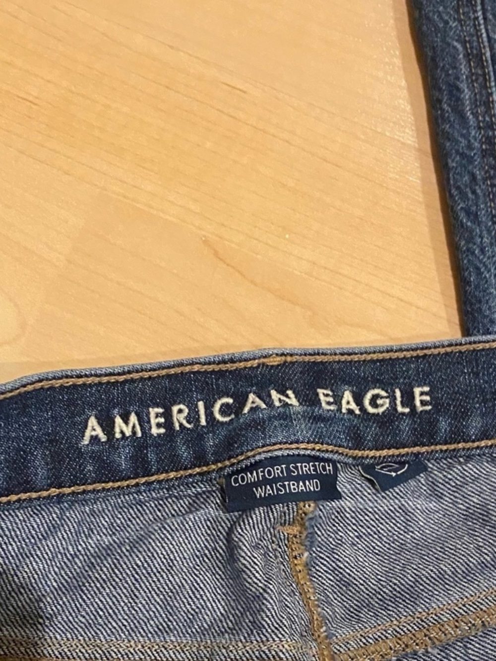 American Eagle Outfitters Low Rise Baggy Straight Leg Jeans 2 Long - Picture 2 of 5